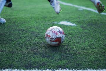 “超S级球员！最巅峰型态下的C罗究竟有多恐怖？”（配图示意）