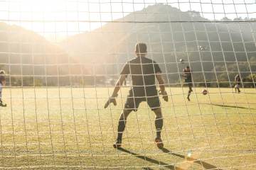 受限于FIFA硬性规定，利物浦天才新星遗憾错过2026世界杯｜欧亿体育官方网站（配图示意）